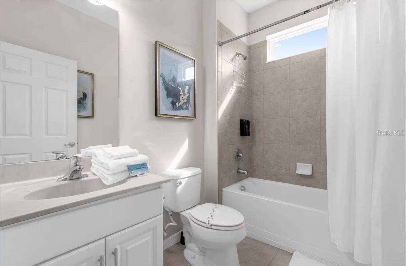 Image 31 of 74 For 4035 Oakrise Loop