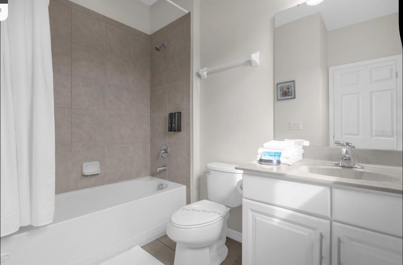 Image 37 of 74 For 4035 Oakrise Loop