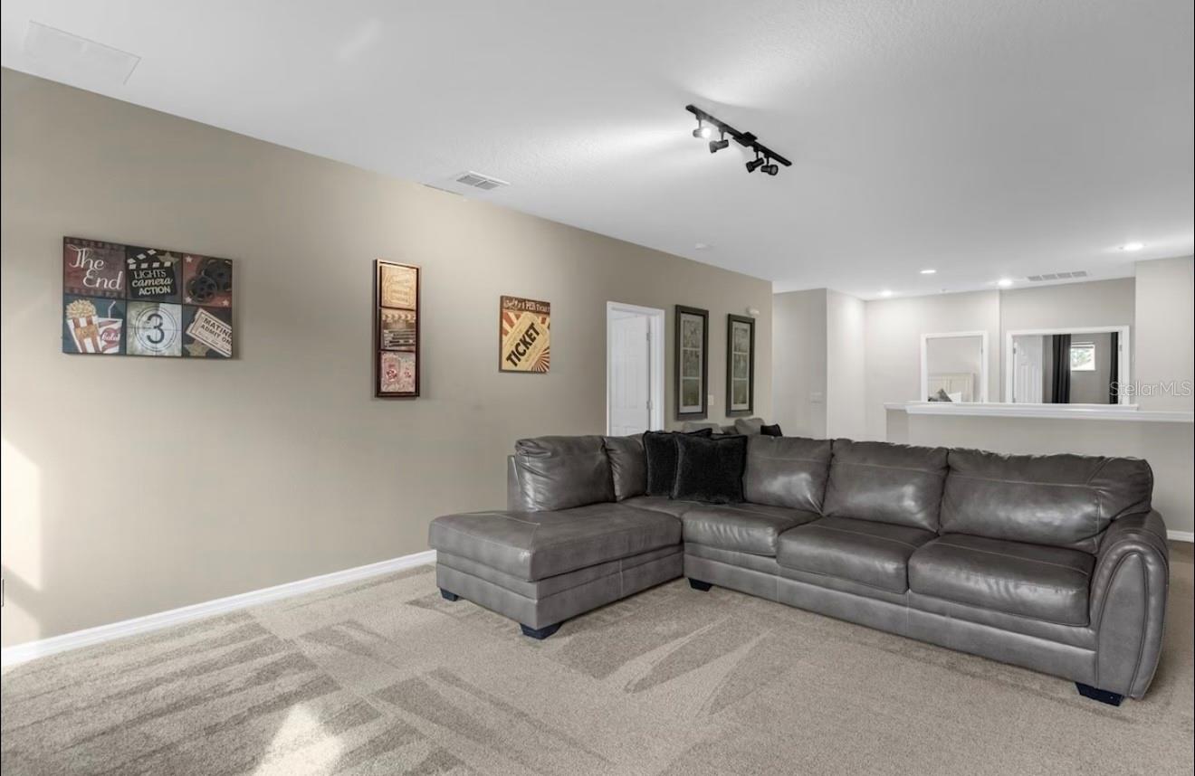 Image 8 of 74 For 4035 Oakrise Loop