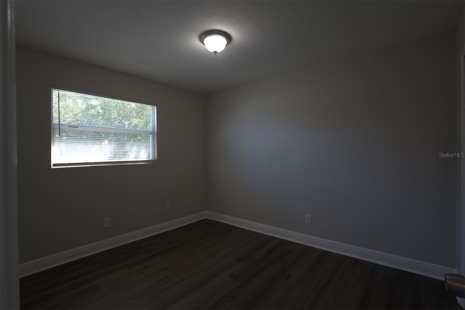 Image 11 of 13 For 810 Anderson Street