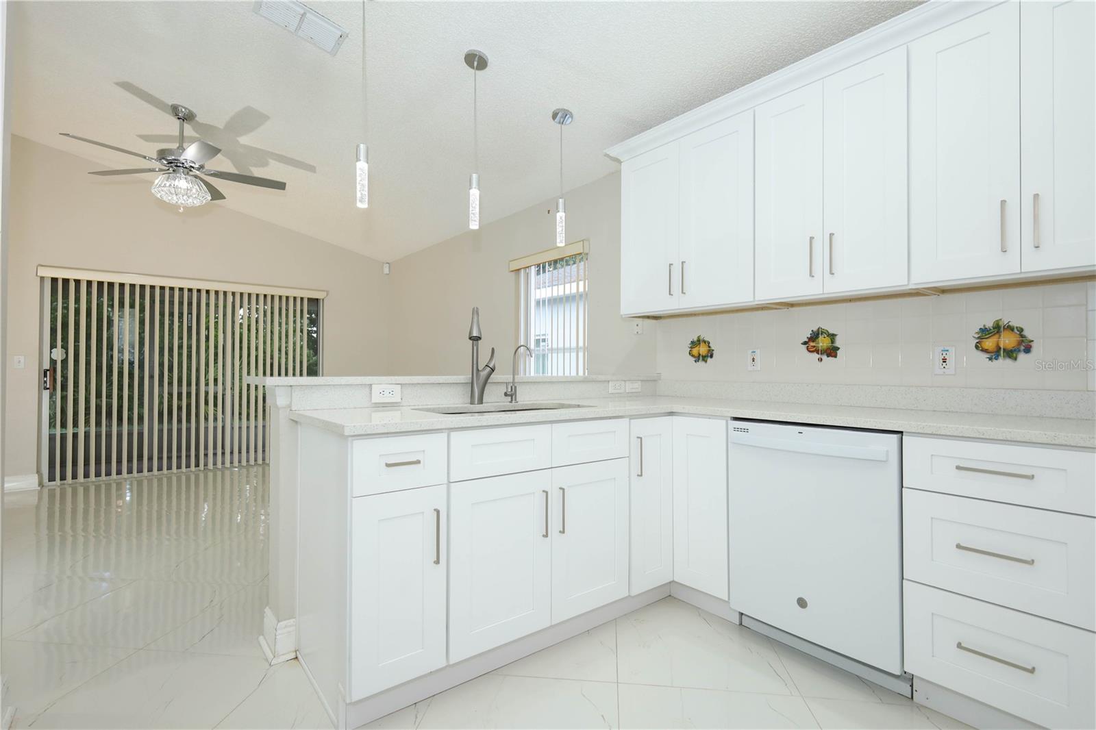 Image 15 of 40 For 456 Woodbury Pines Circle