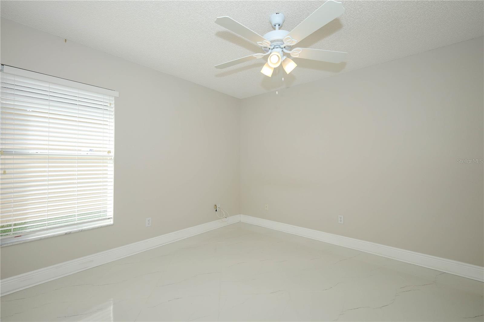 Image 30 of 40 For 456 Woodbury Pines Circle