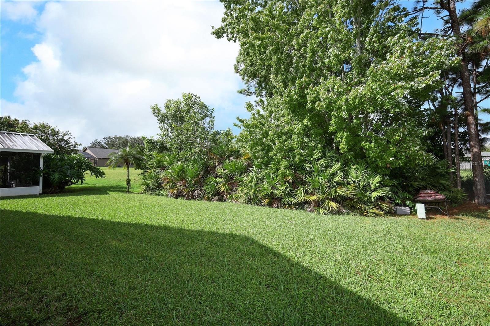 Image 36 of 40 For 456 Woodbury Pines Circle