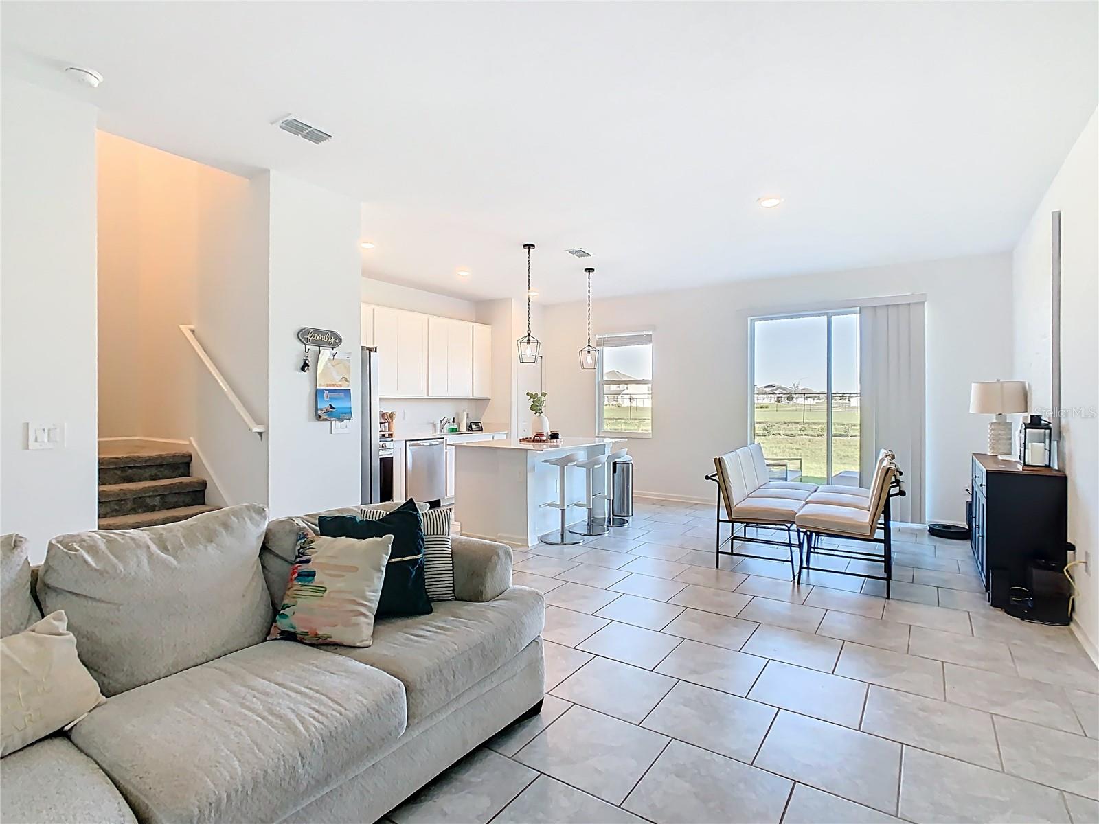 Image 13 of 55 For 3189 Laurent Loop