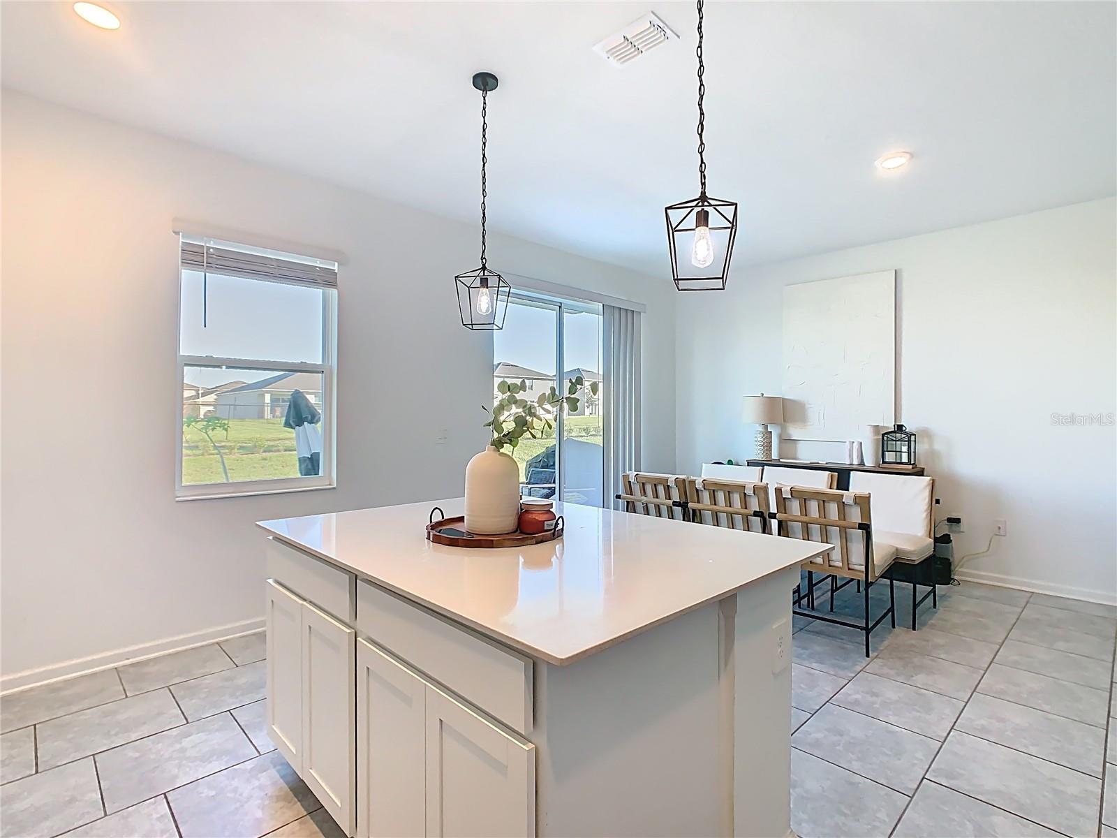 Image 16 of 55 For 3189 Laurent Loop