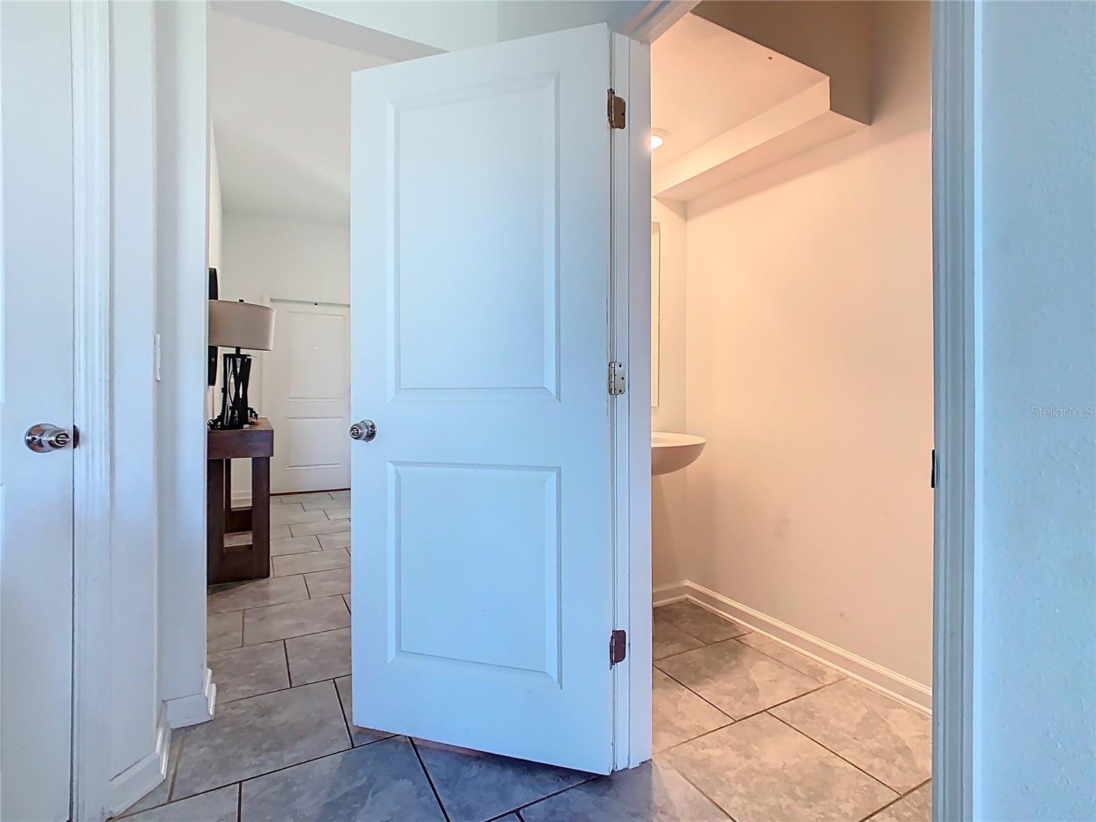 Image 27 of 55 For 3189 Laurent Loop