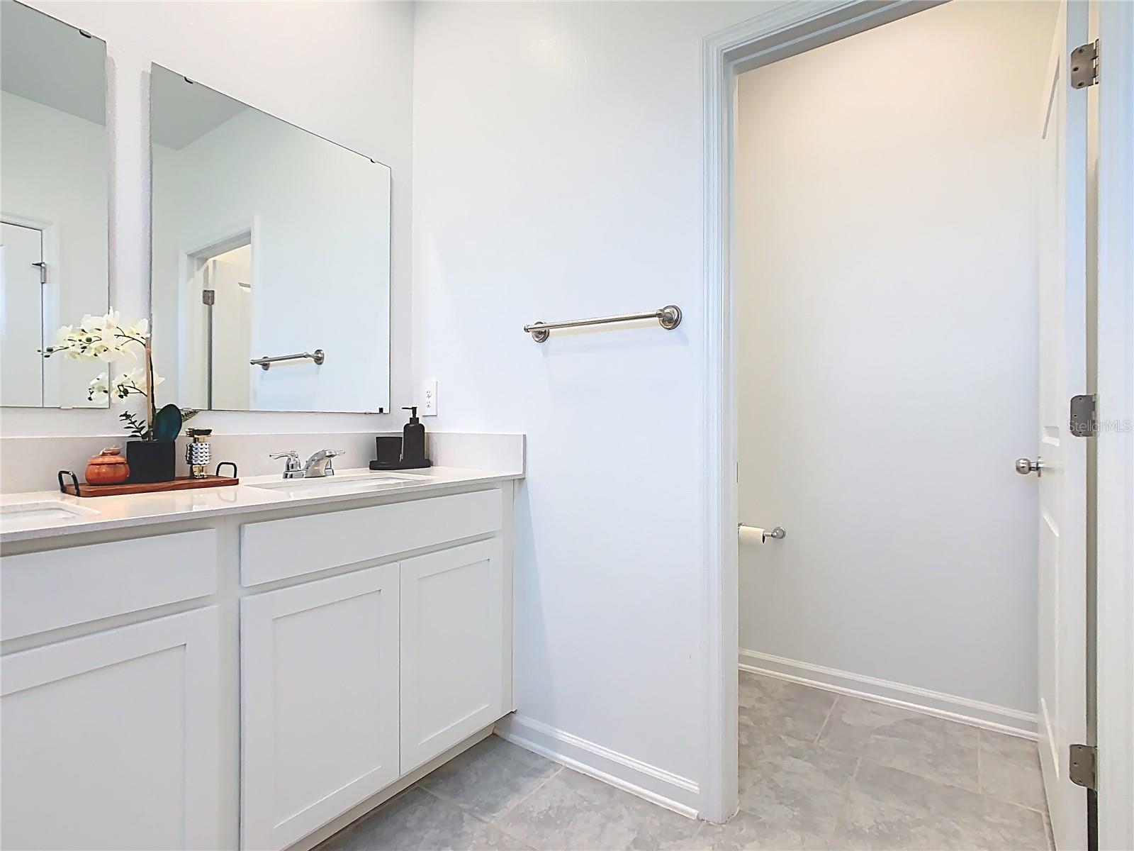 Image 37 of 55 For 3189 Laurent Loop