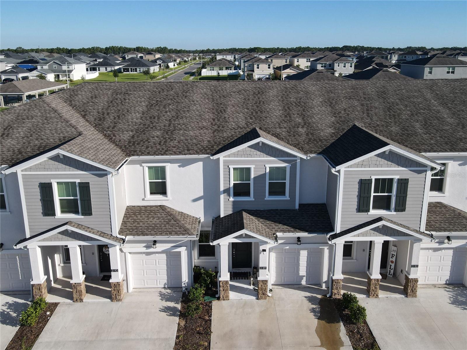 Image 6 of 55 For 3189 Laurent Loop