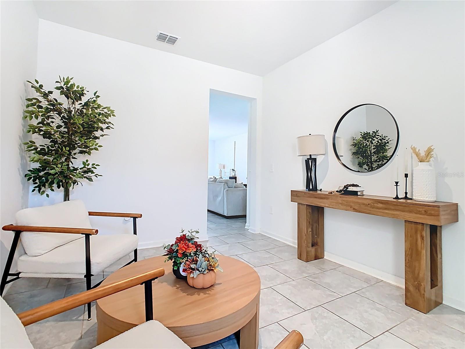 Image 9 of 55 For 3189 Laurent Loop