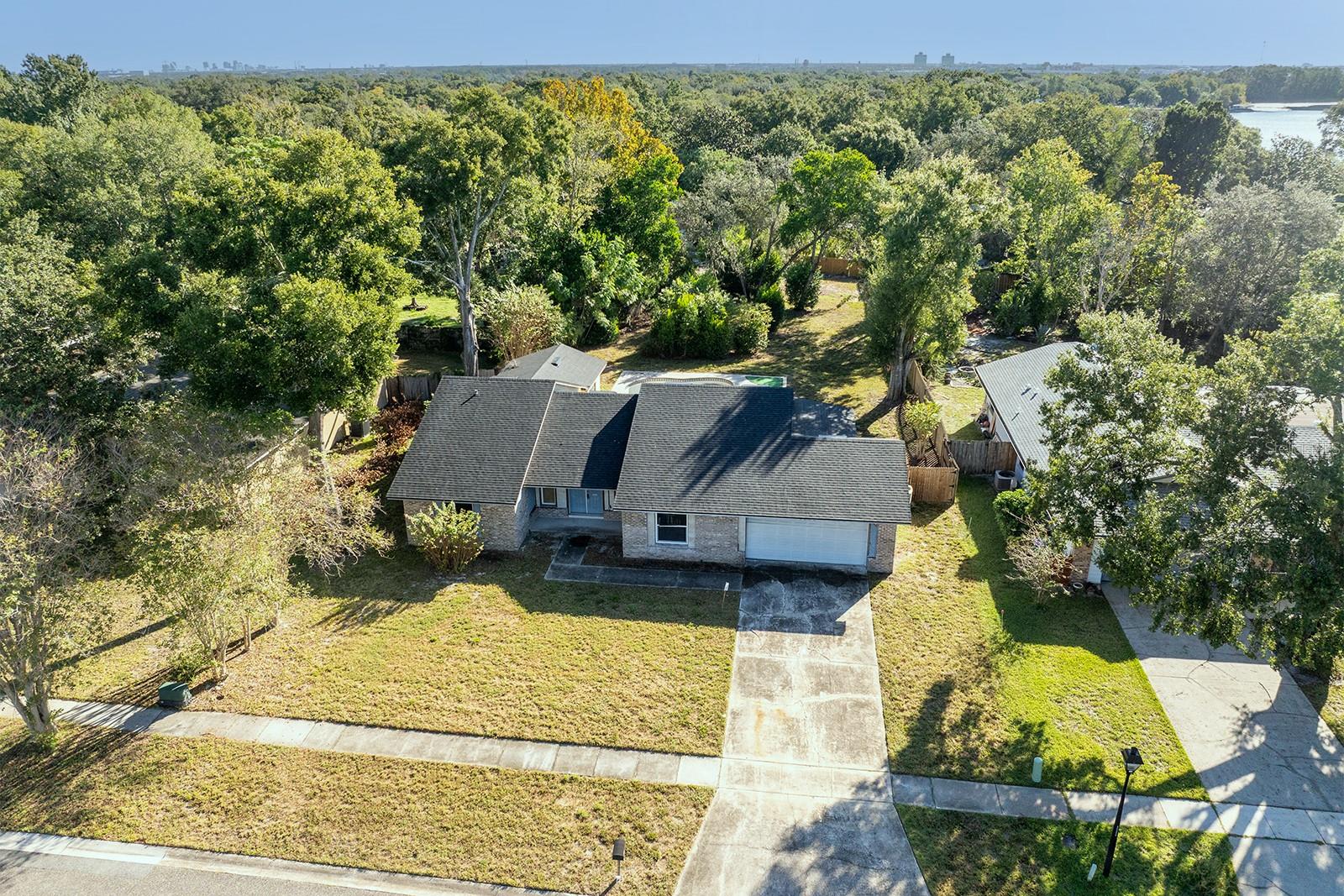 Image 16 of 23 For 5701 Pitch Pine Drive