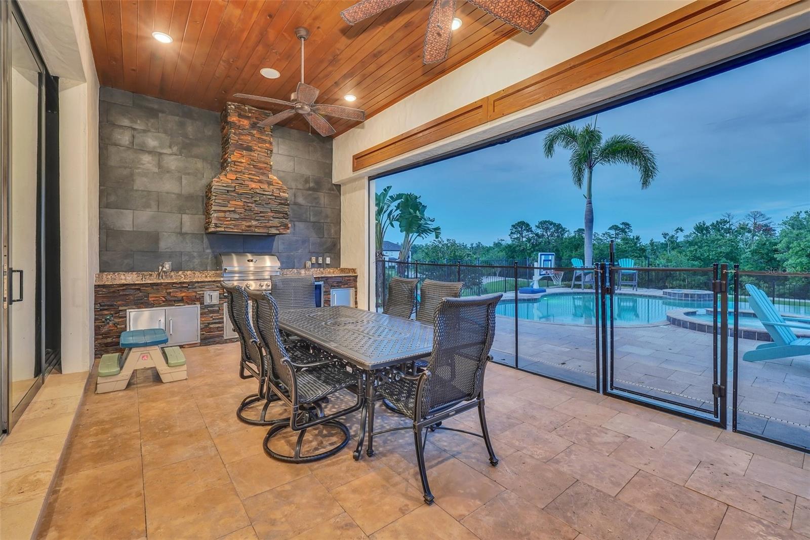 Image 26 of 51 For 735 Golden Bear Drive