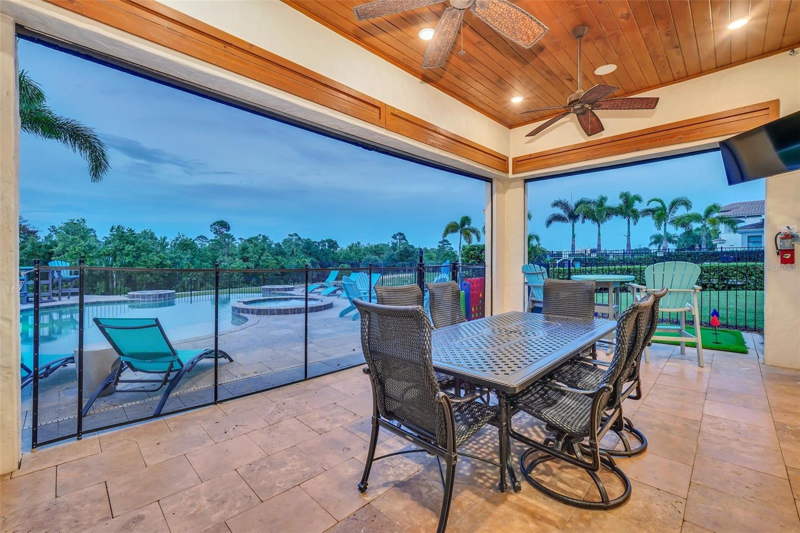 Image 27 of 51 For 735 Golden Bear Drive