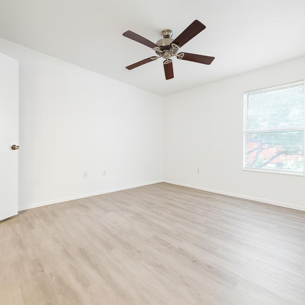 Image 10 of 11 For 974 Leeward Place 303