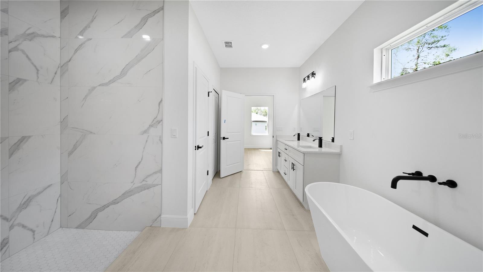 Image 17 of 37 For 4098 Sw 172nd Place