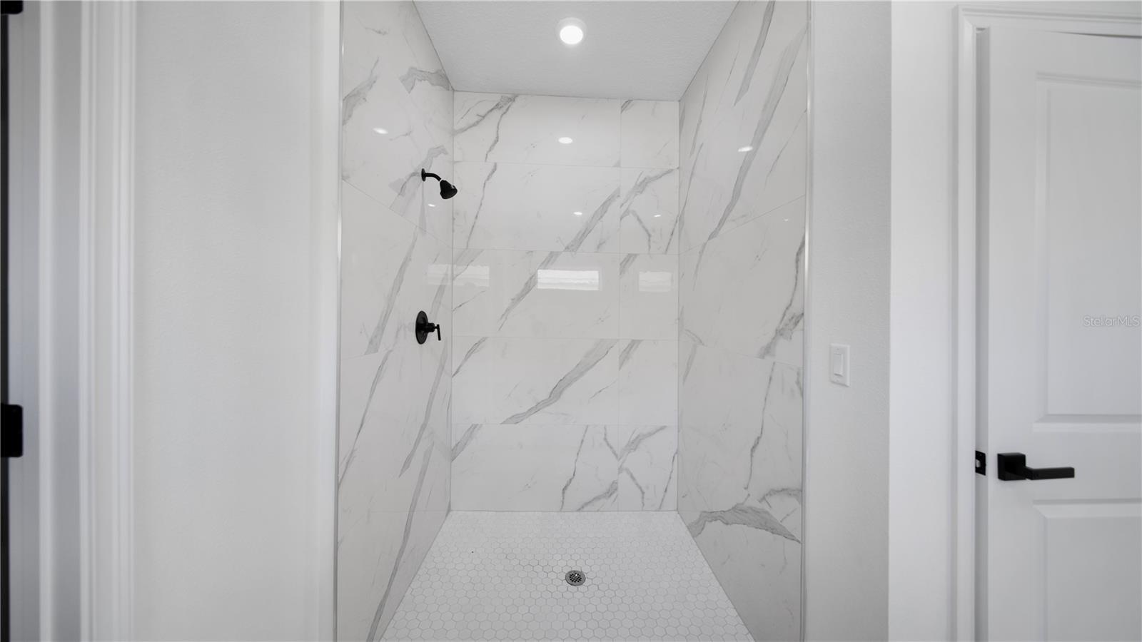 Image 18 of 37 For 4098 Sw 172nd Place