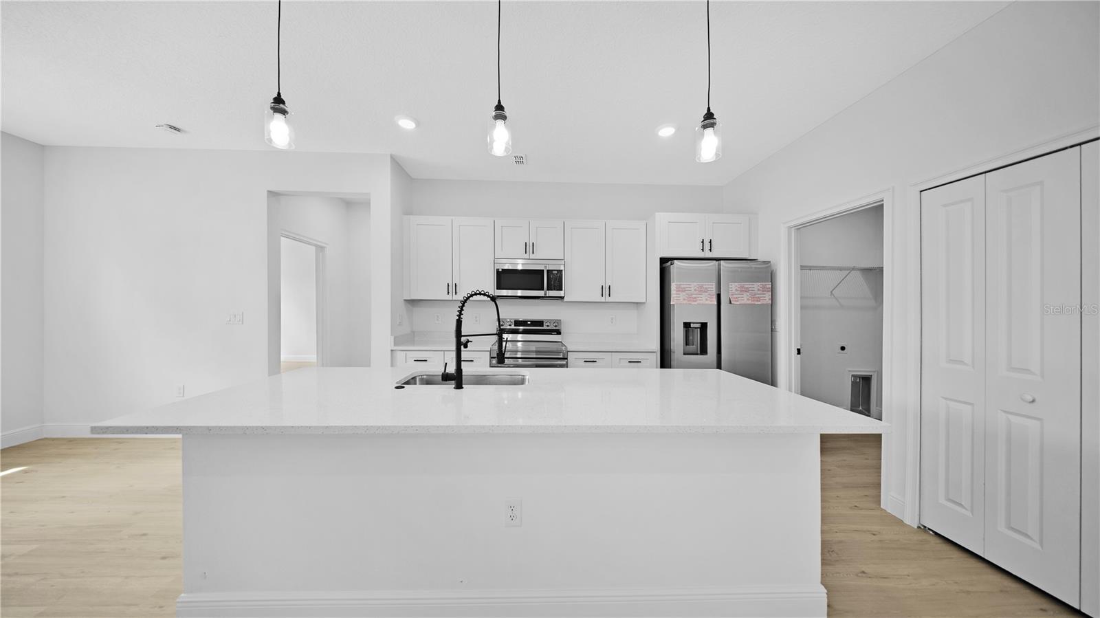 Image 8 of 37 For 4098 Sw 172nd Place