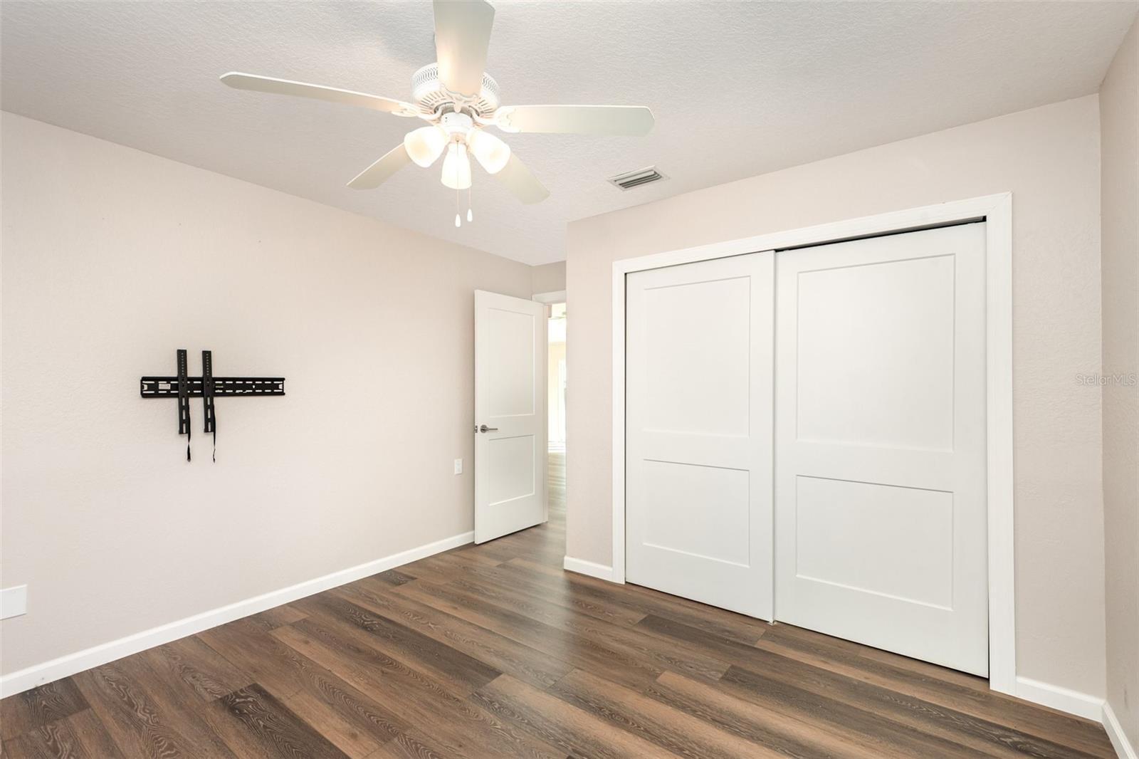 Image 15 of 23 For 1907 Frank Place
