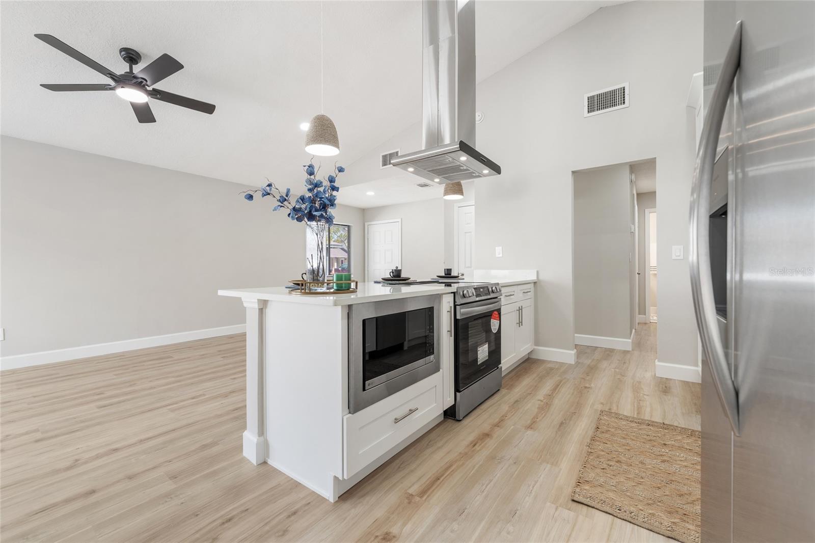 Image 10 of 36 For 737 Sherwood Drive