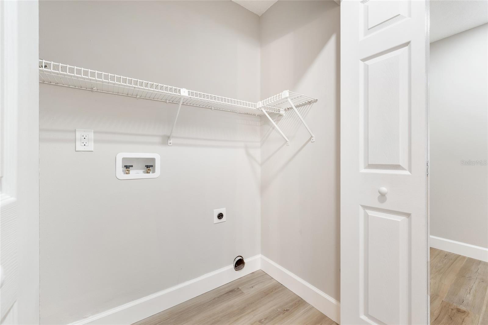 Image 20 of 36 For 737 Sherwood Drive