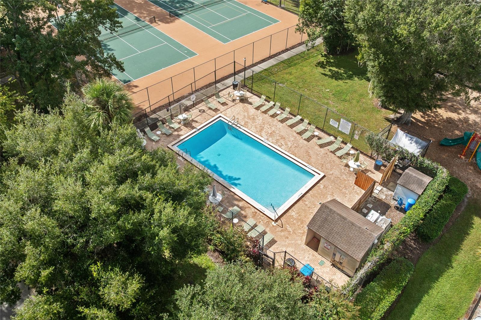 Image 31 of 36 For 737 Sherwood Drive