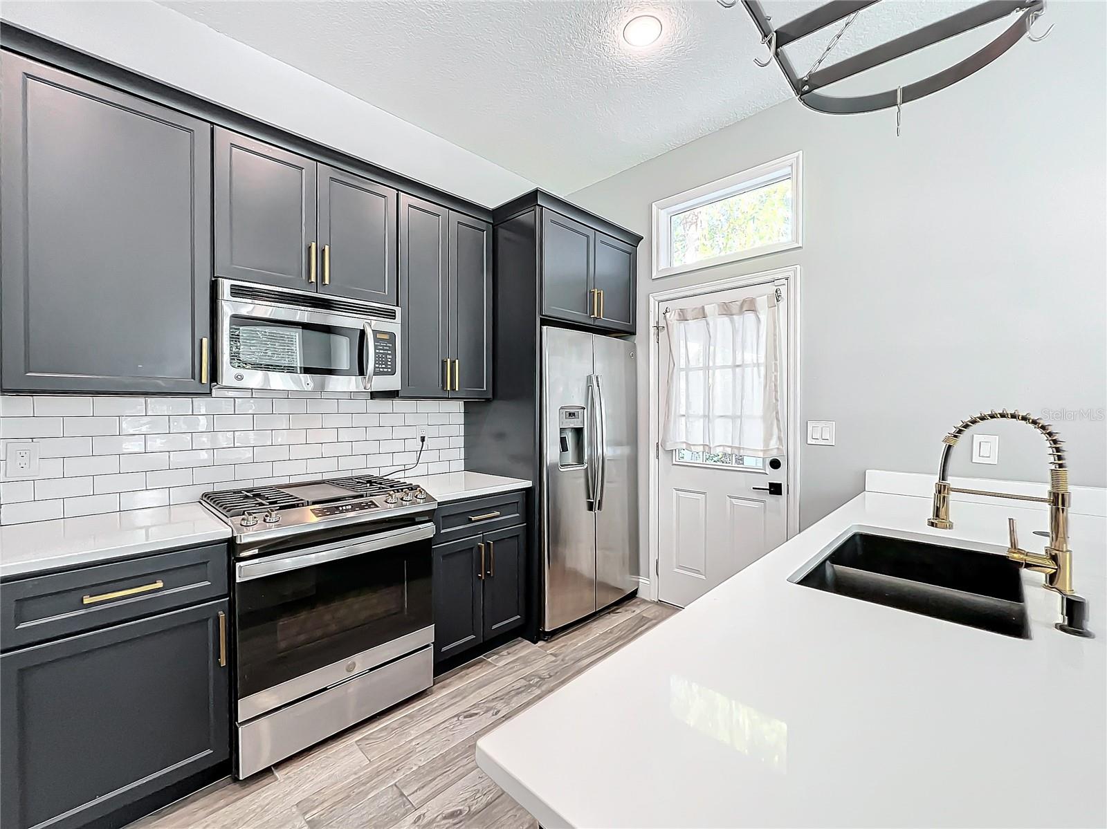 Image 25 of 88 For 427 Summerlin Avenue