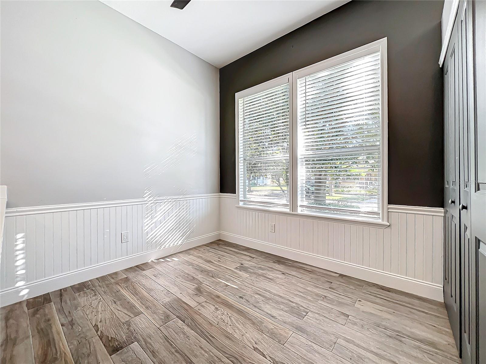 Image 26 of 88 For 427 Summerlin Avenue