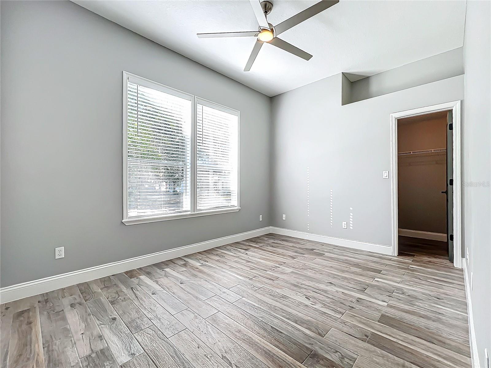 Image 31 of 88 For 427 Summerlin Avenue