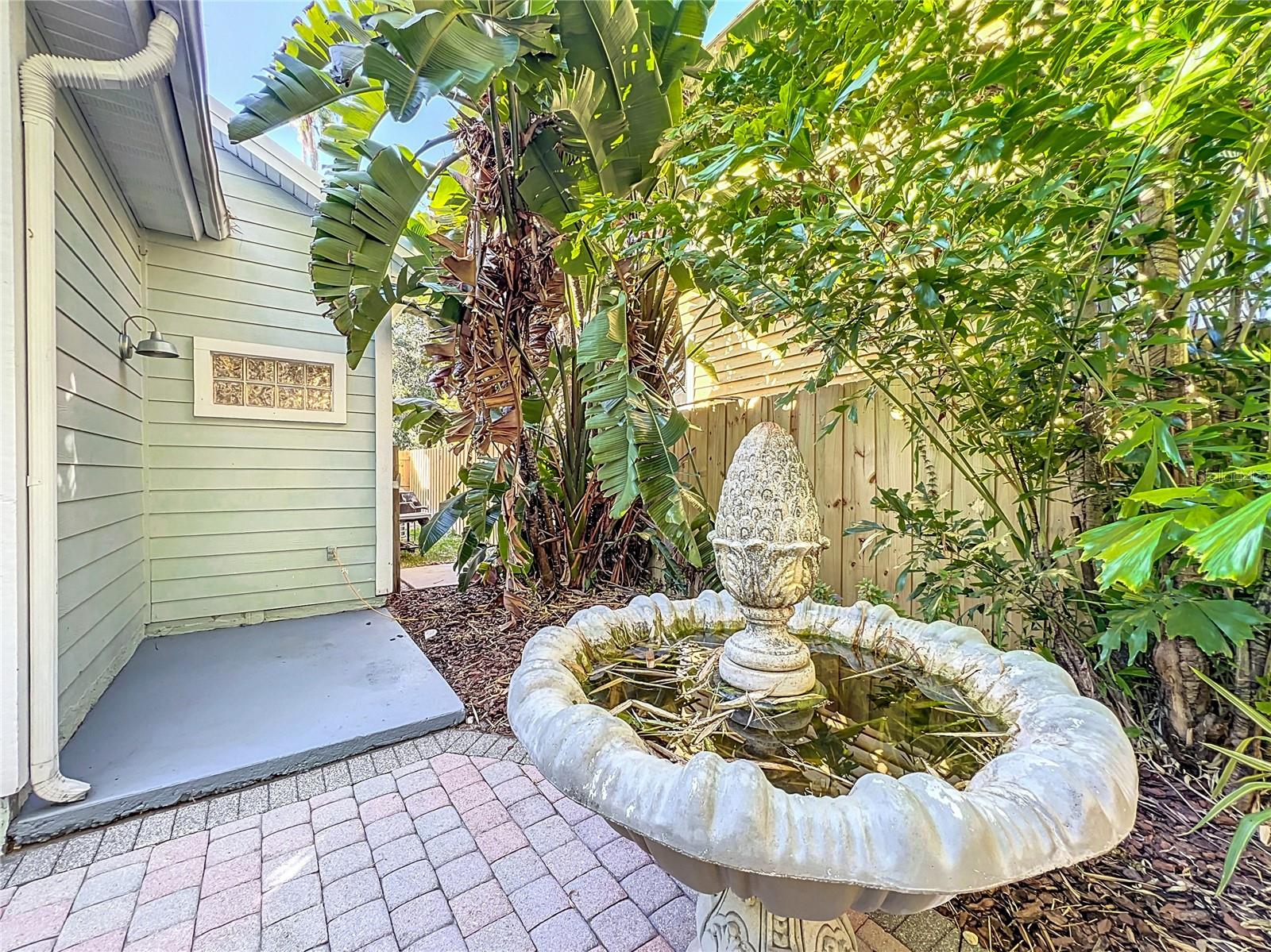 Image 62 of 88 For 427 Summerlin Avenue