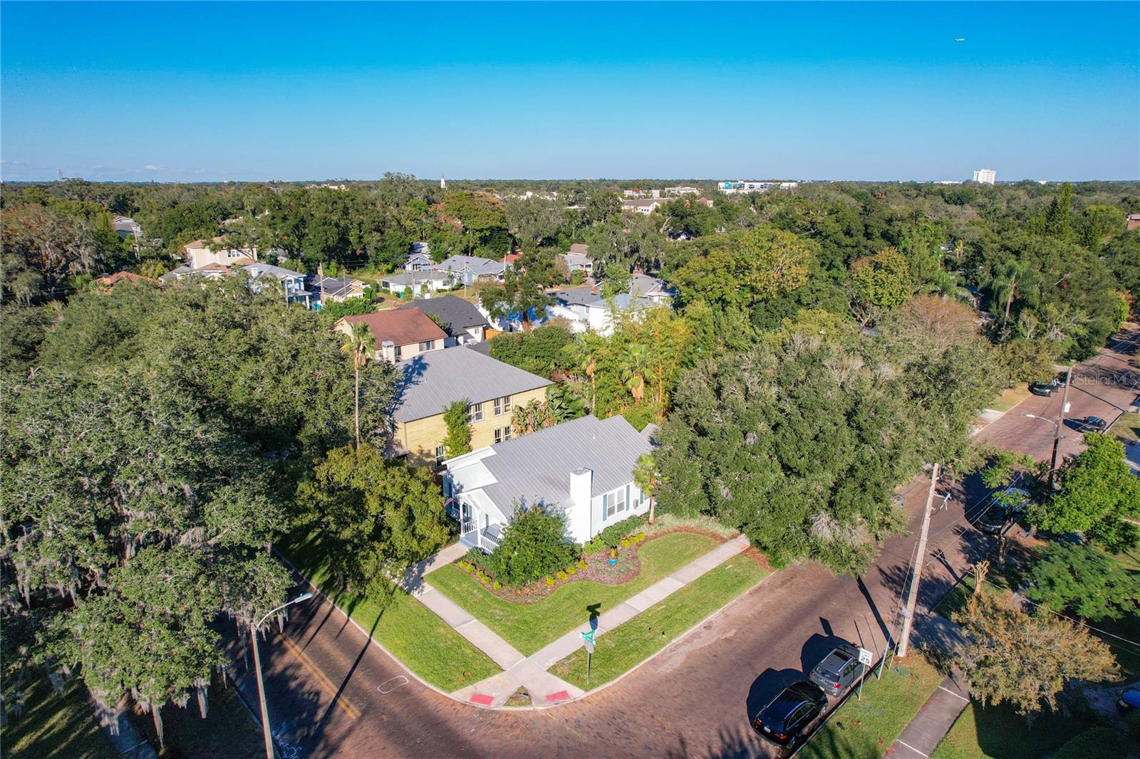 Image 68 of 88 For 427 Summerlin Avenue