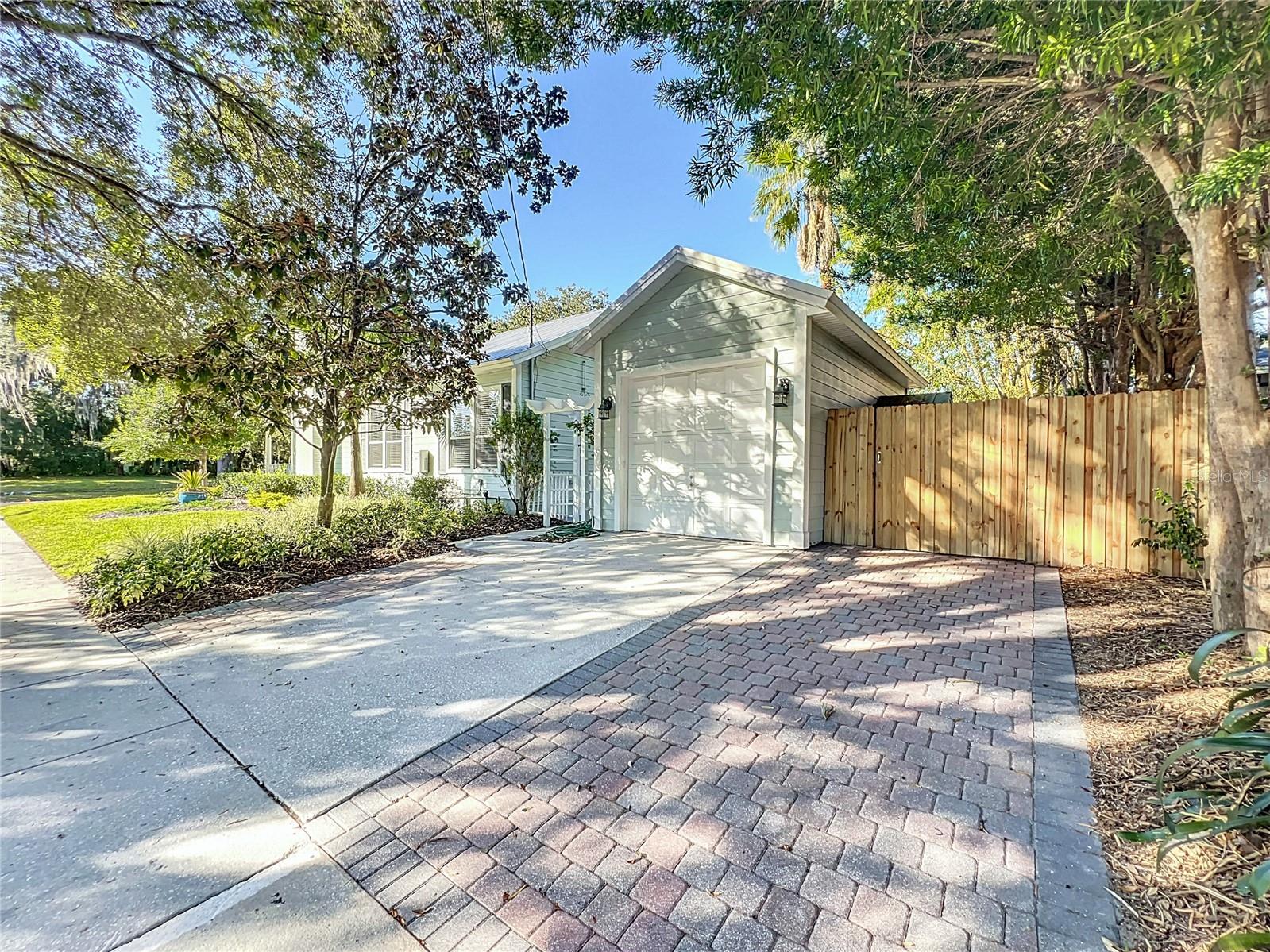 Image 72 of 88 For 427 Summerlin Avenue