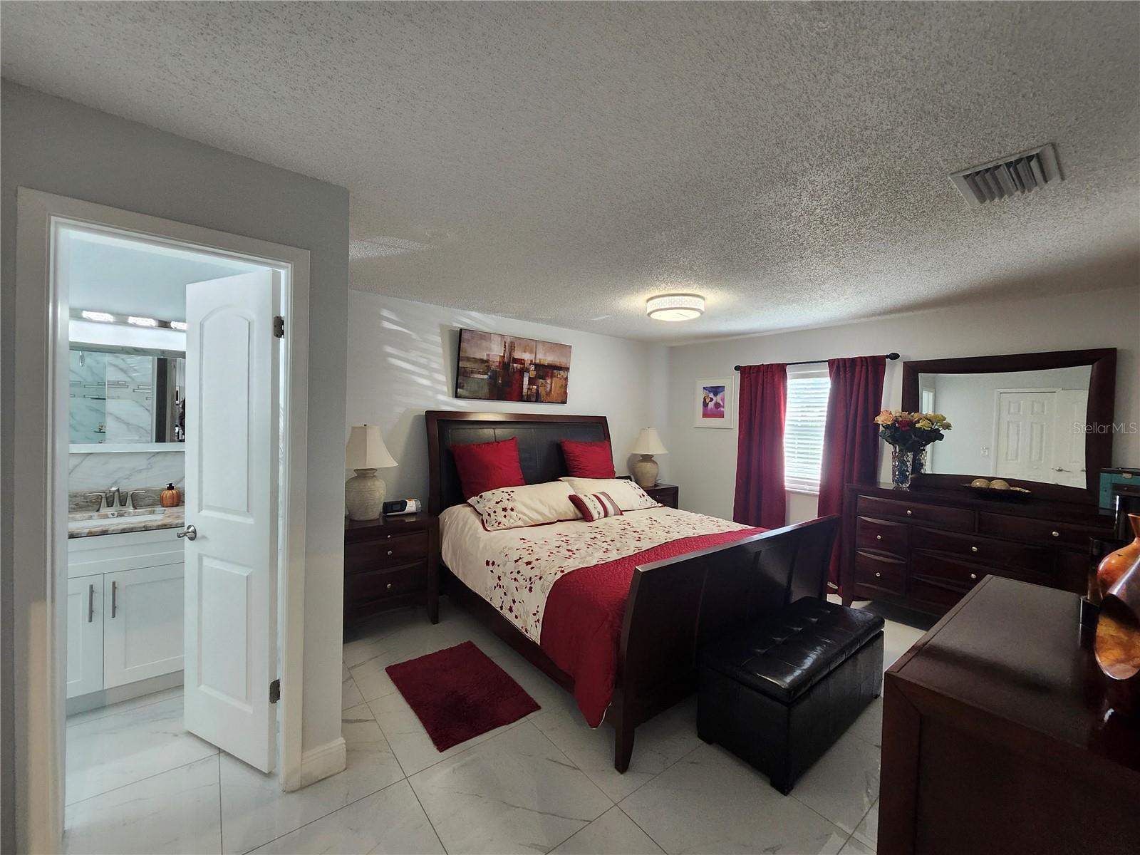 Image 11 of 39 For 610 Dunn Drive