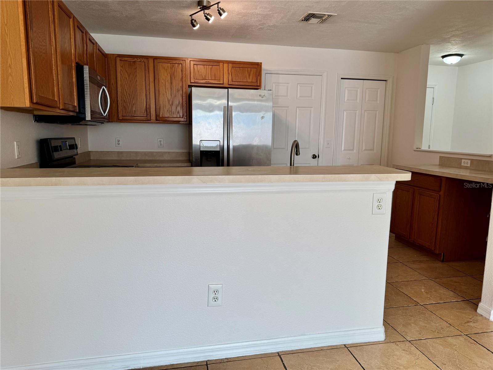 Image 7 of 14 For 12644 Somerset Oaks Street