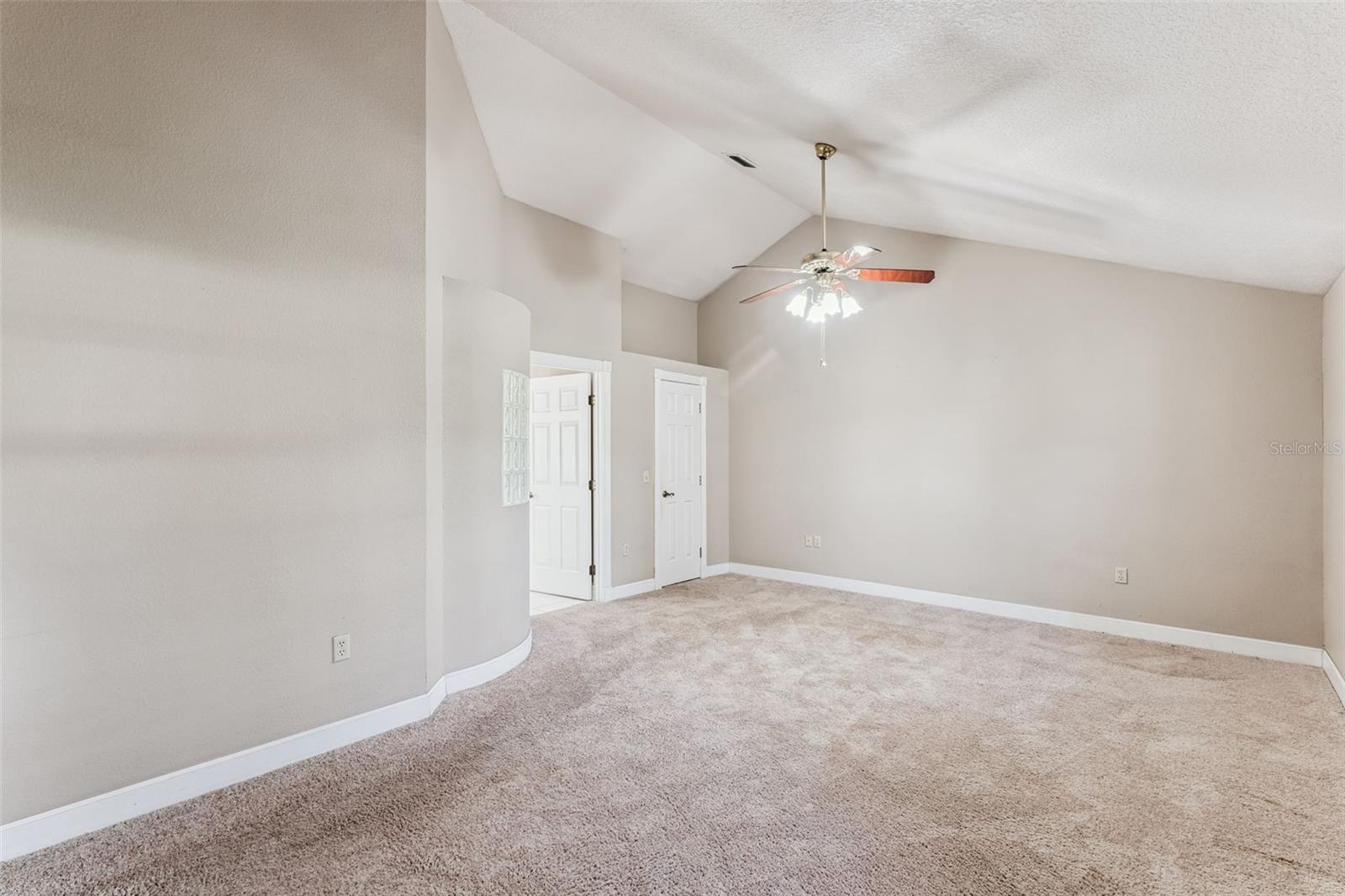 Image 15 of 36 For 1793 Crown Point Woods Circle