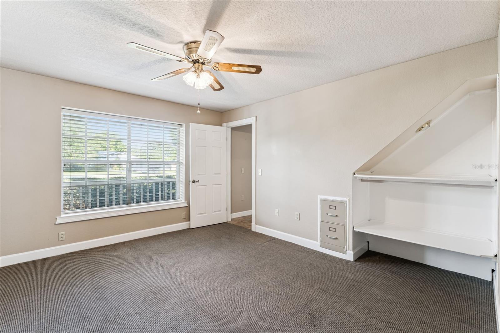 Image 21 of 36 For 1793 Crown Point Woods Circle