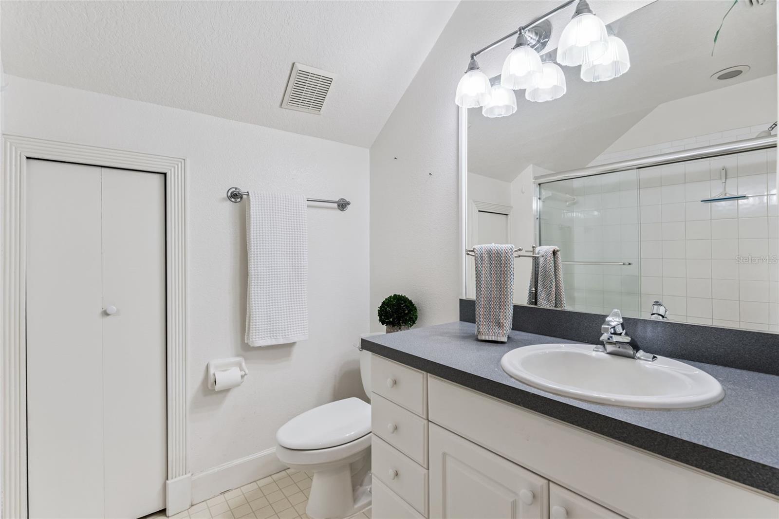 Image 27 of 36 For 1793 Crown Point Woods Circle