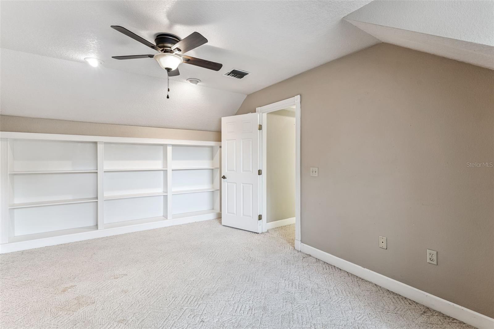 Image 29 of 36 For 1793 Crown Point Woods Circle