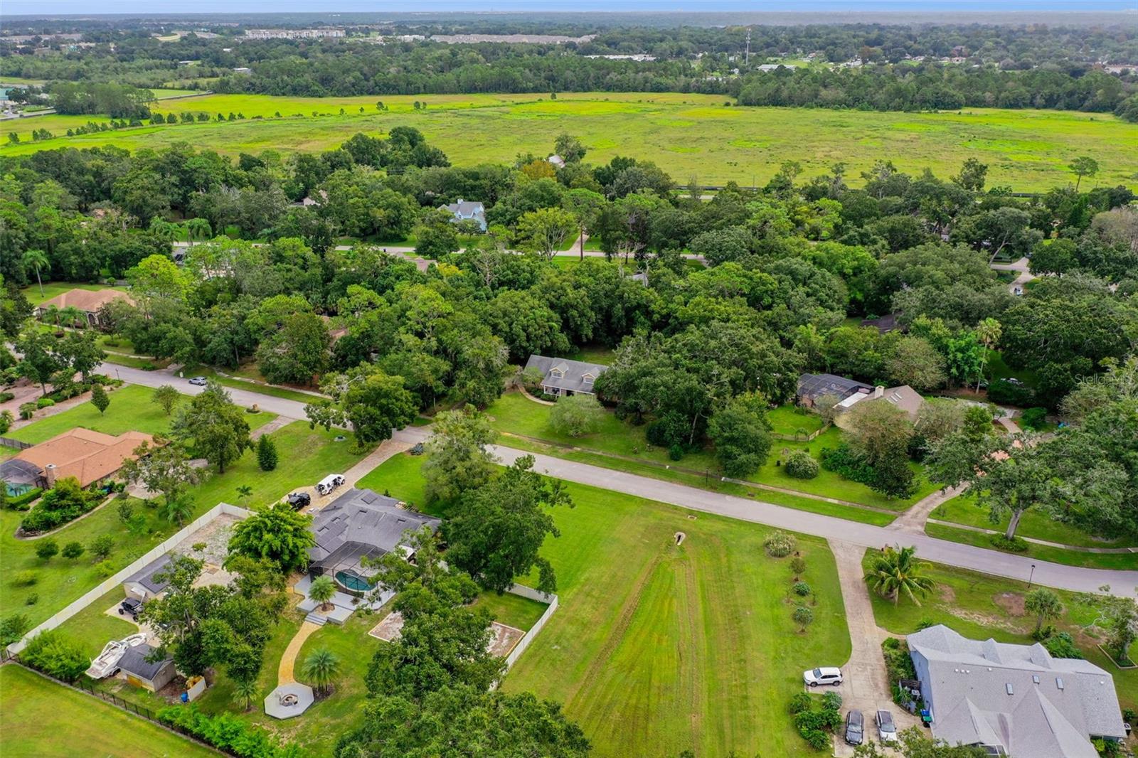 Image 31 of 36 For 1793 Crown Point Woods Circle