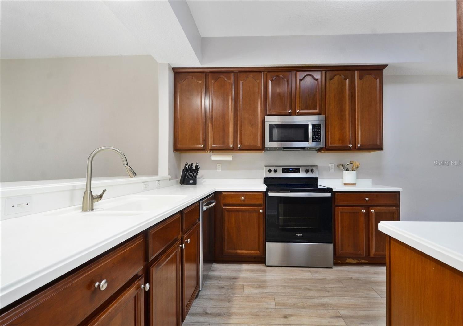 Image 6 of 19 For 9423 Myrtle Creek Lane 510