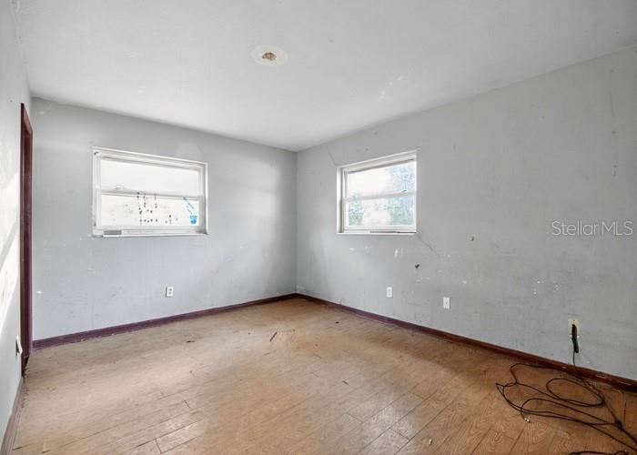 Image 14 of 16 For 2715 1st Avenue