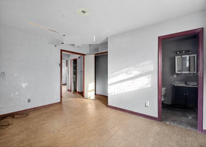 Image 15 of 16 For 2715 1st Avenue