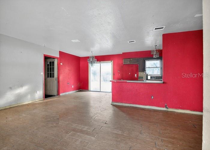 Image 4 of 16 For 2715 1st Avenue