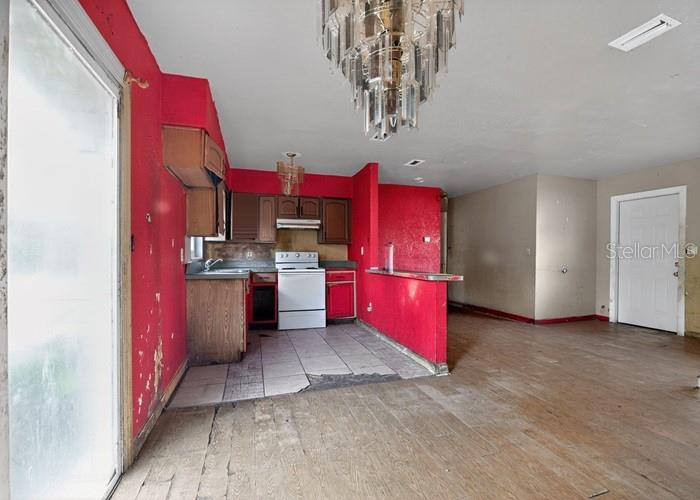 Image 7 of 16 For 2715 1st Avenue