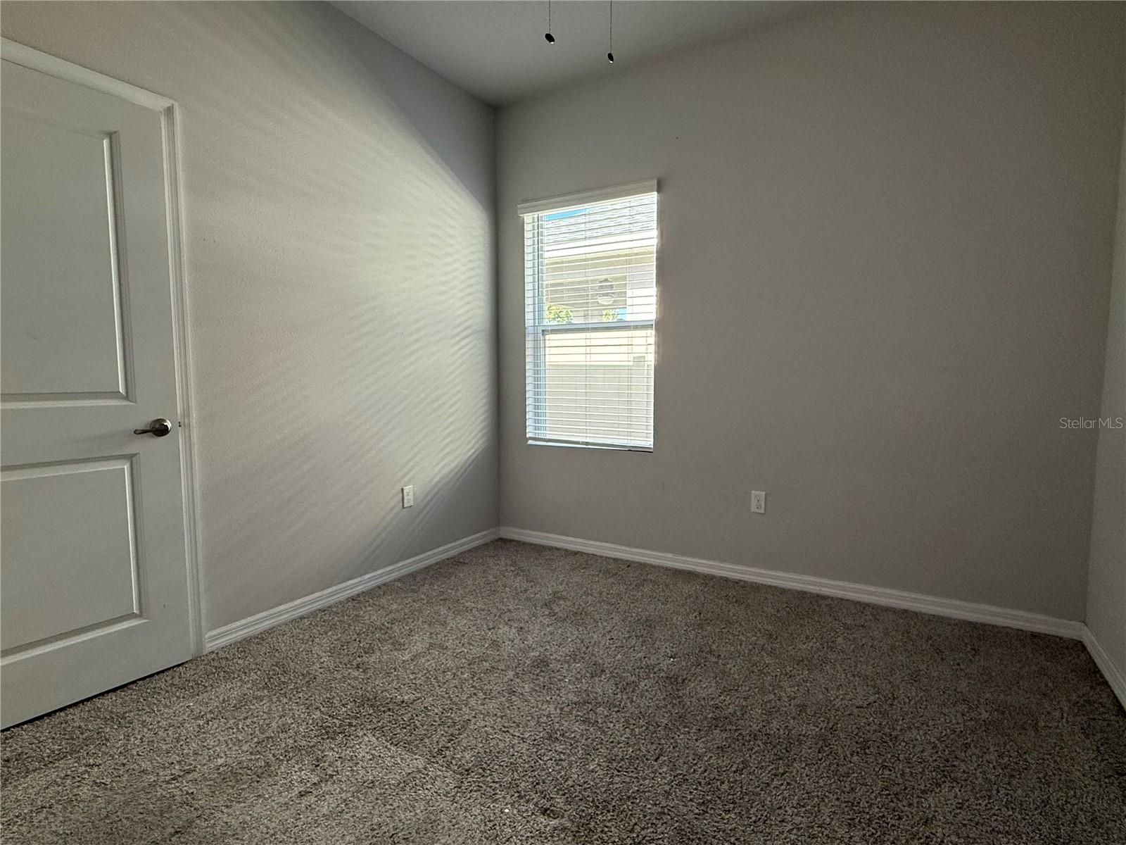 Image 13 of 25 For 2909 Deerberry Lane