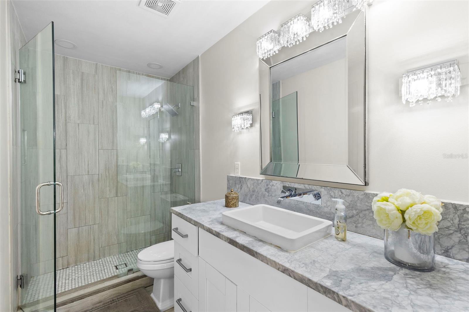 Image 13 of 50 For 7303 Los Padres Court