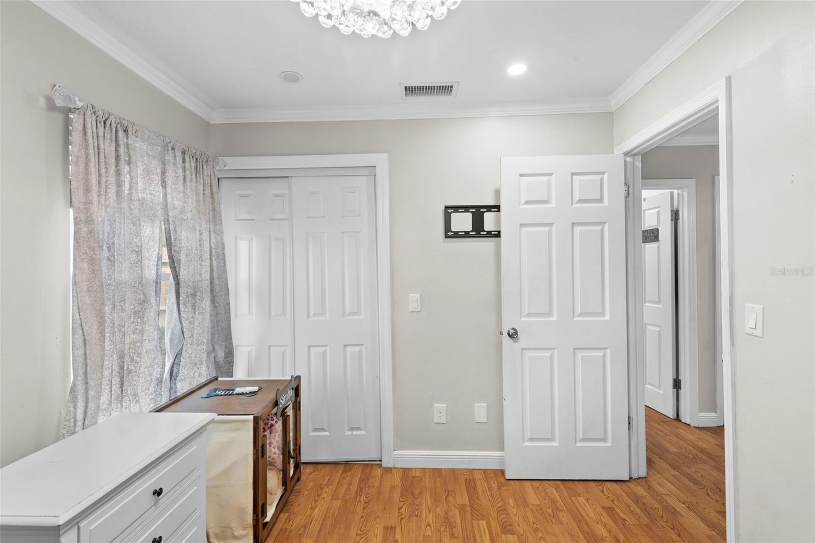 Image 14 of 50 For 7303 Los Padres Court