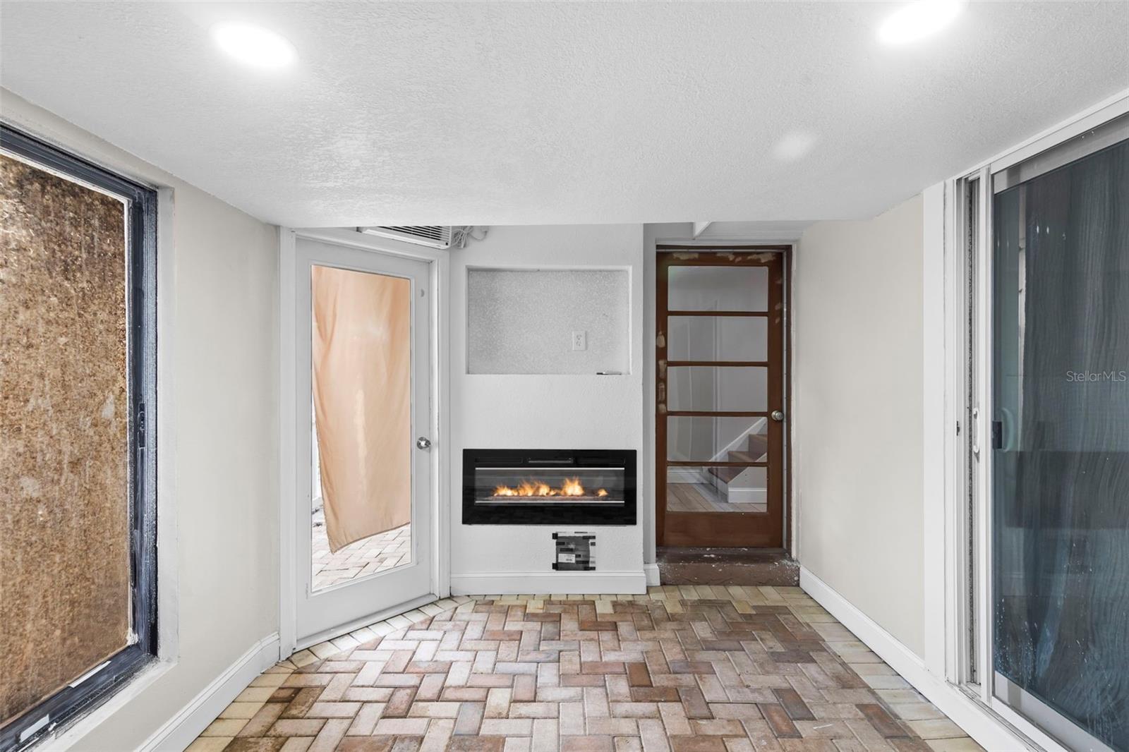 Image 20 of 50 For 7303 Los Padres Court