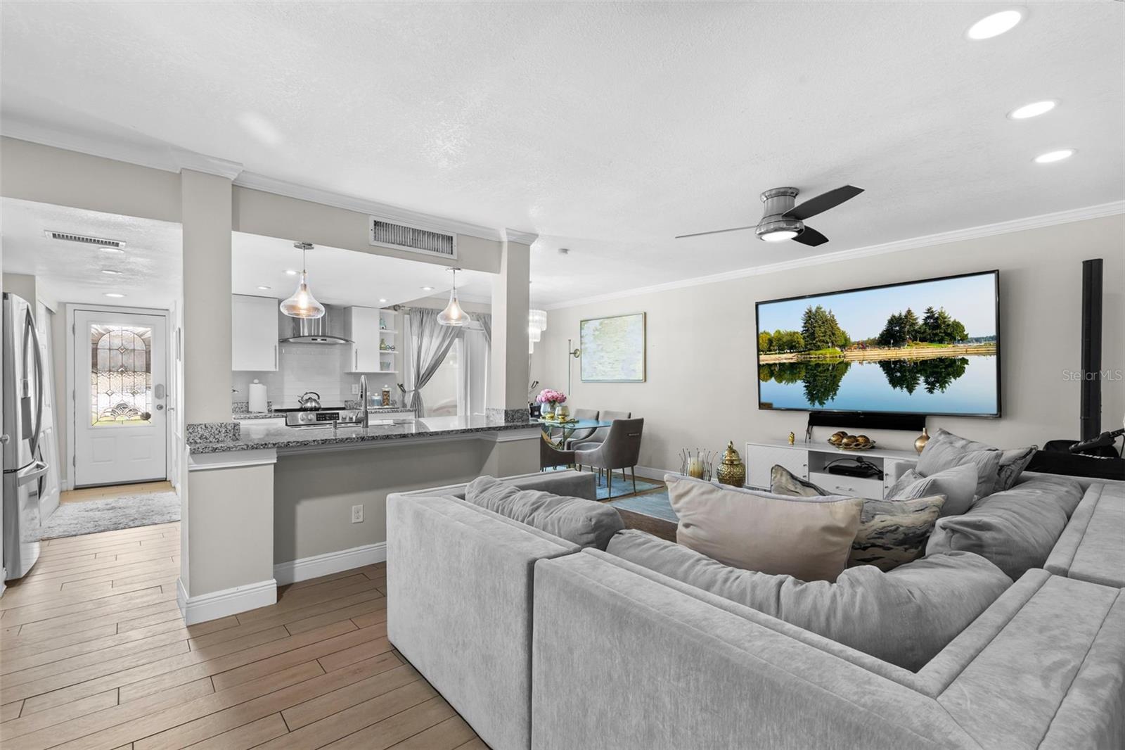 Image 24 of 50 For 7303 Los Padres Court