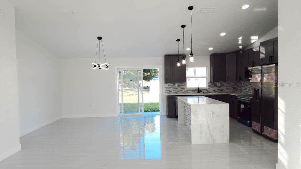 Image 8 of 30 For 4115 El Rado Ave