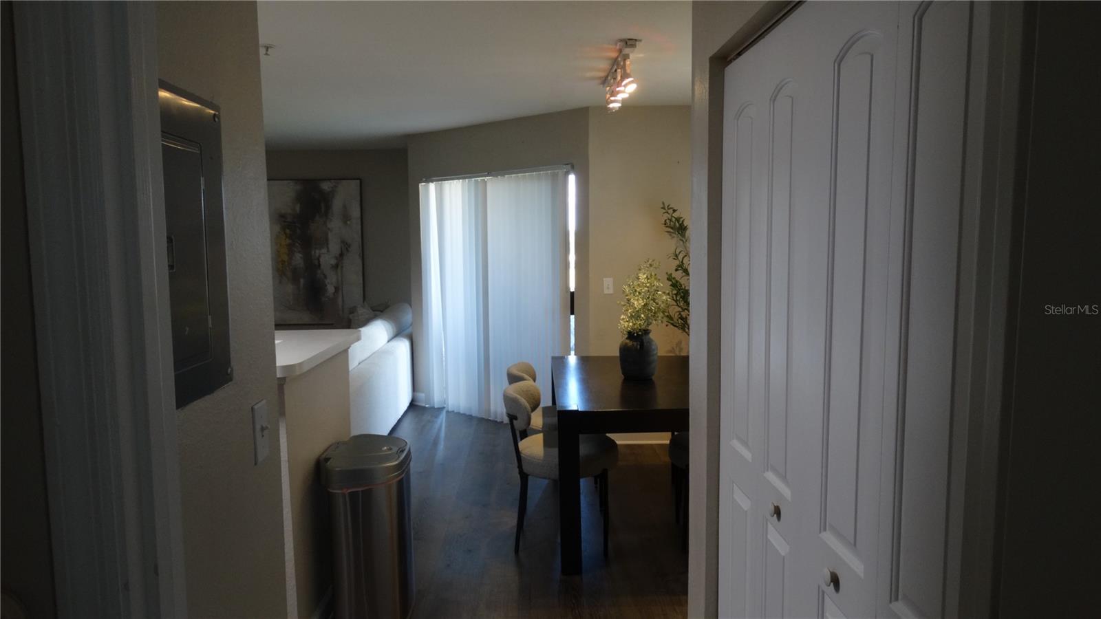 Image 9 of 33 For 7240 Westpointe Boulevard 1125