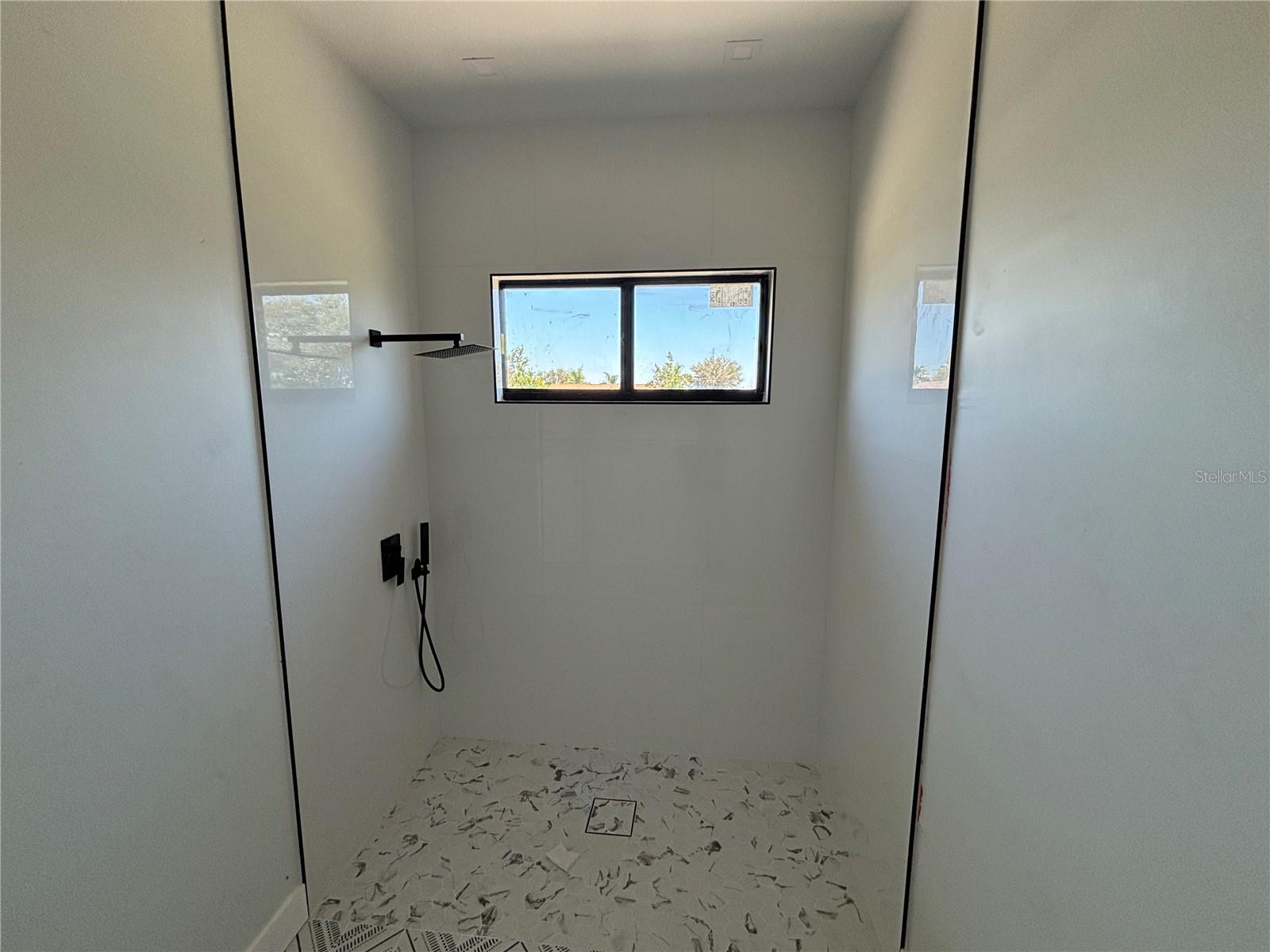 Image 30 of 47 For 215 Bunker Road